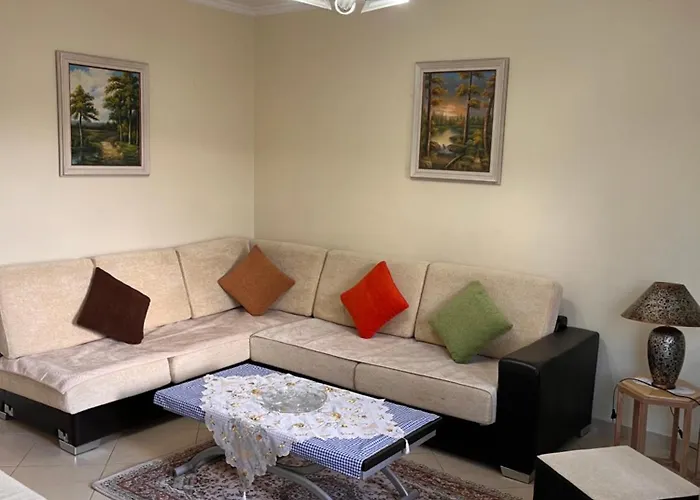 Peaceful, Cozy In A Neighborhood تيرانا